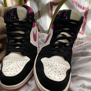 Jordan 1s -I think, I don’t know much about shoes-